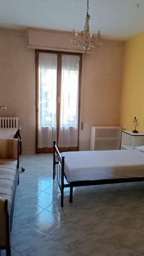 Lovely Single Bedroom in Siena