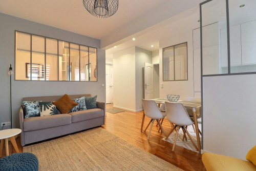 Boulevard Voltaire, Paris