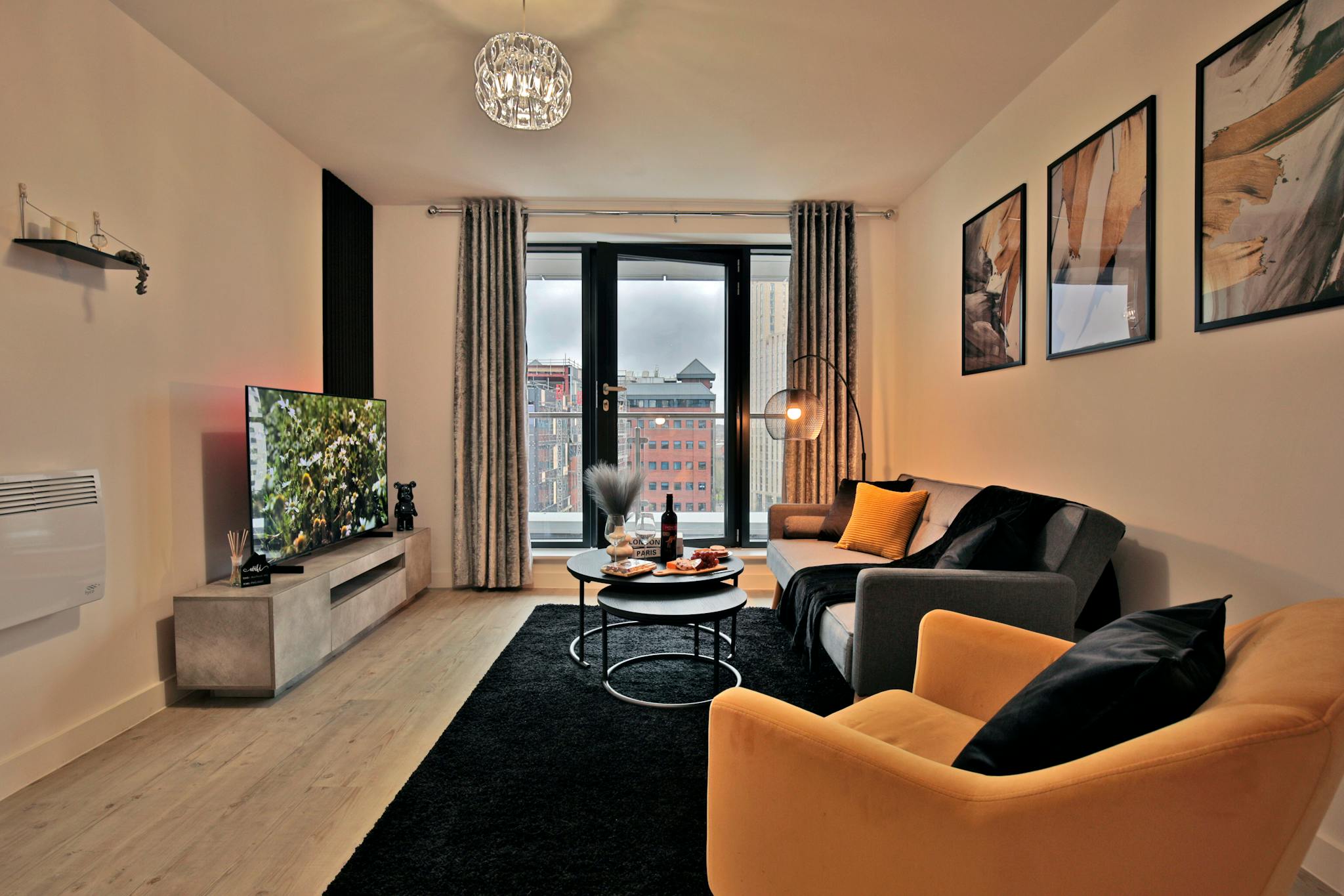  Entire Place  -  Furness Quay, Salford  - Gallery -  1