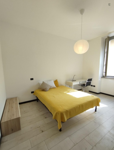 Singe Bedroom in a 2-Bedroom Apartment in Trento