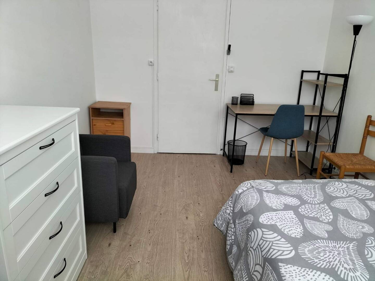  Room 2  -  98m² Private room in a flatshare for 3 people  - Gallery -  4