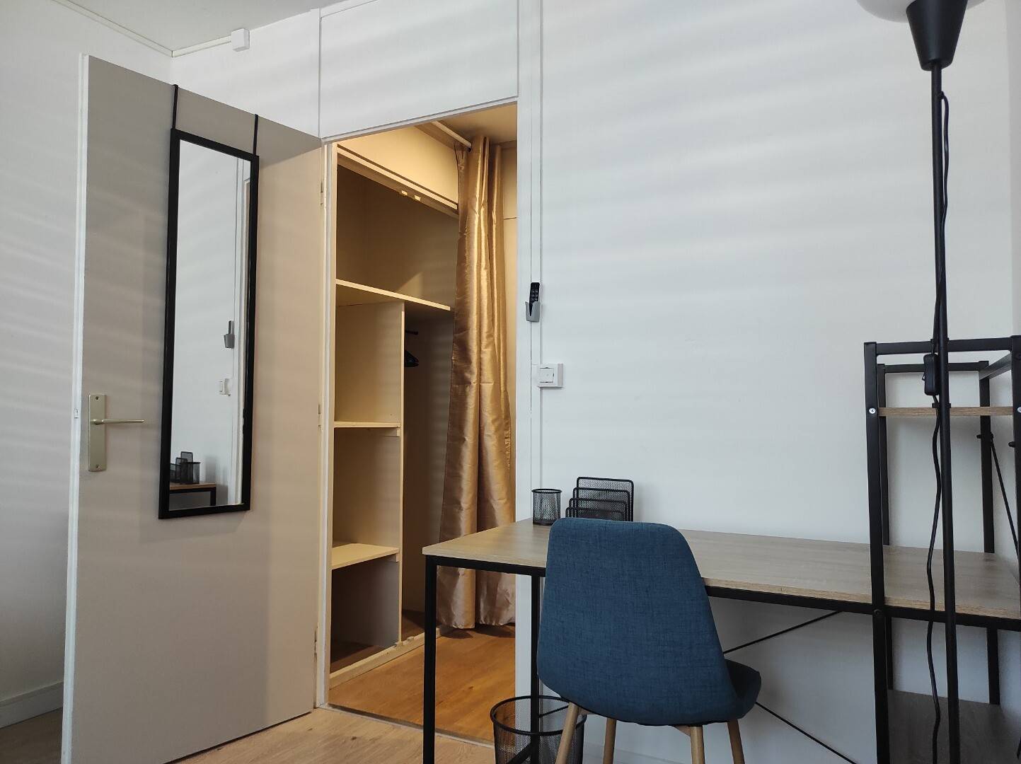  Room 2  -  98m² Private room in a flatshare for 3 people  - Gallery -  6