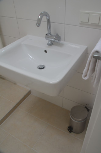 Bright Loft Apartment Furnished, Including All Utilities and Weekly Cleaning - Gallery - 11