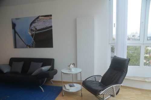 Bright Loft Apartment Furnished, Including All Utilities and Weekly Cleaning - Gallery - 5