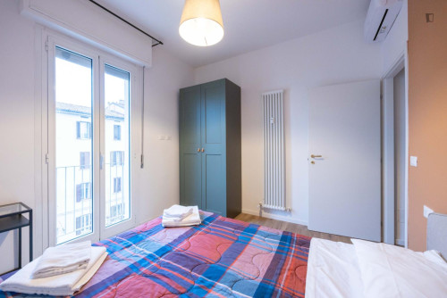 Grand and appealing 5-bedroom flat in Bolognina