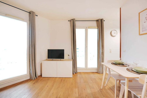 Studio à deux pas de l'Avenue Léonard de Vinci -Bail Mobilité - Gallery - 5