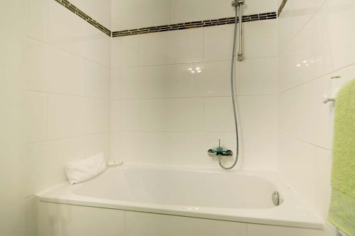 Ruhige möblierte 1-Zimmer Wohnung mit Balkon zum Hinterhof / in München Milbertshofen - Schwabing Nord - Gallery - 34