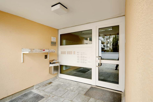 Ruhige möblierte 1-Zimmer Wohnung mit Balkon zum Hinterhof / in München Milbertshofen - Schwabing Nord