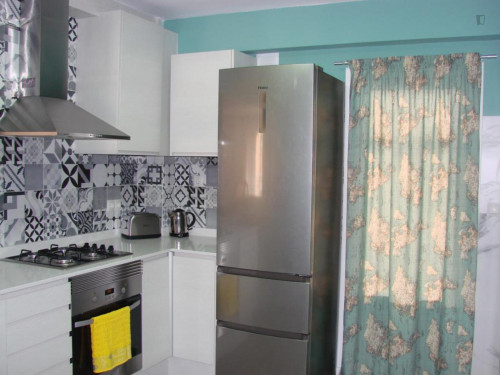 Attractive double bedroom near Malvarrosa Bus Stop