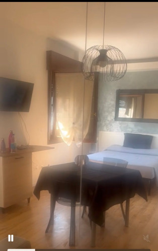 Via de' Carracci, Bologna