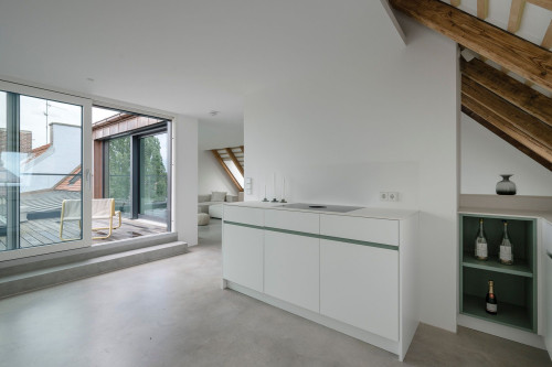 Scandinavian Calm Meets Latin Soul – Schwabing Retreat with Frauenkirche Views(München) - Gallery - 23