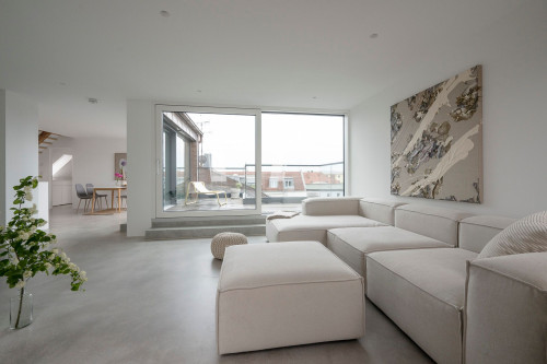 Scandinavian Calm Meets Latin Soul – Schwabing Retreat with Frauenkirche Views(München) - Gallery - 9