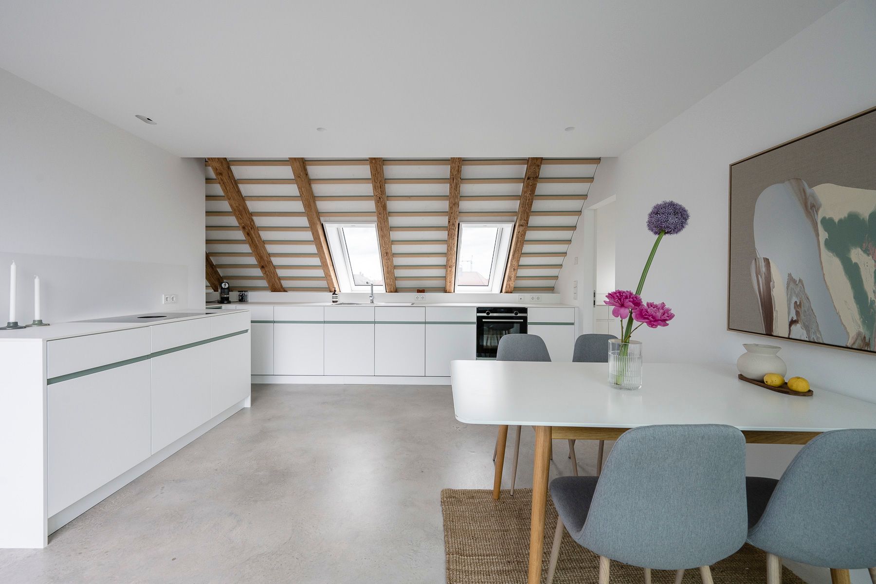Scandinavian Calm Meets Latin Soul – Schwabing Retreat With Frauenkirche Views(München) - 15