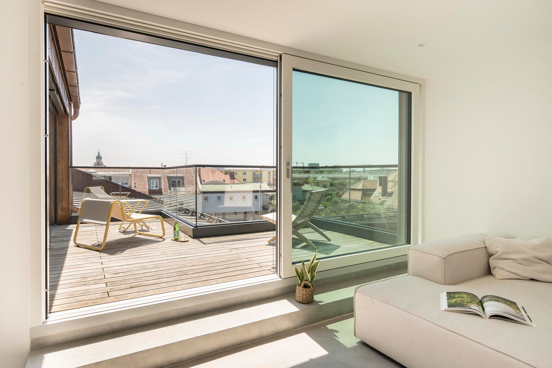 Scandinavian Calm Meets Latin Soul – Schwabing Retreat With Frauenkirche Views(München) - 47