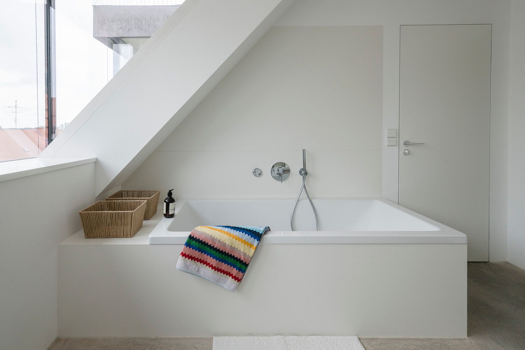Scandinavian Calm Meets Latin Soul – Schwabing Retreat With Frauenkirche Views(München) - 31