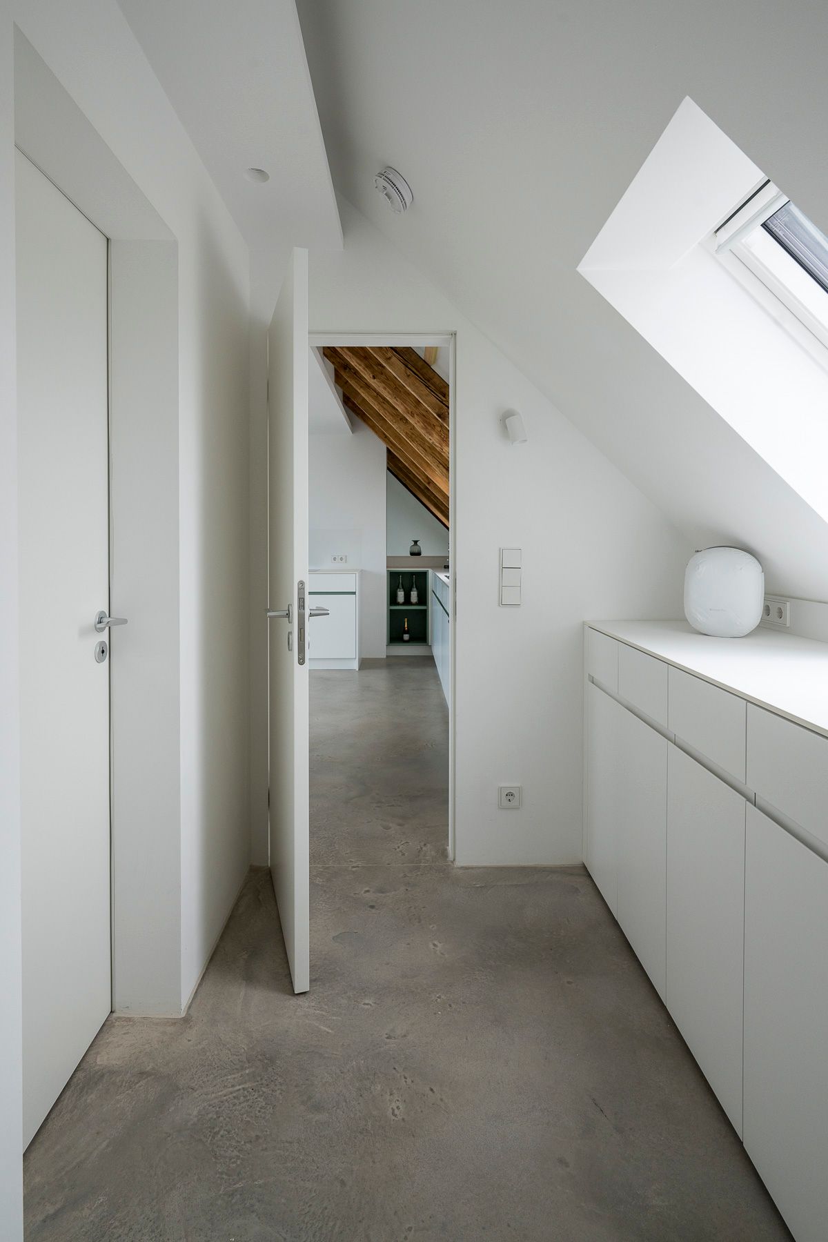 Scandinavian Calm Meets Latin Soul – Schwabing Retreat With Frauenkirche Views(München) - 56
