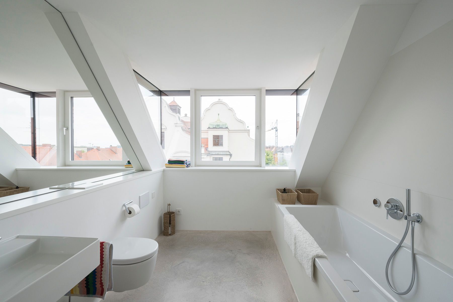 Scandinavian Calm Meets Latin Soul – Schwabing Retreat With Frauenkirche Views(München) - 34