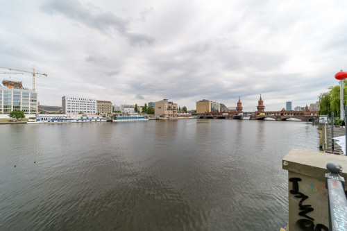 Modern 2 Room Apartment in Kreuzberg Berlin directly at the River Spree