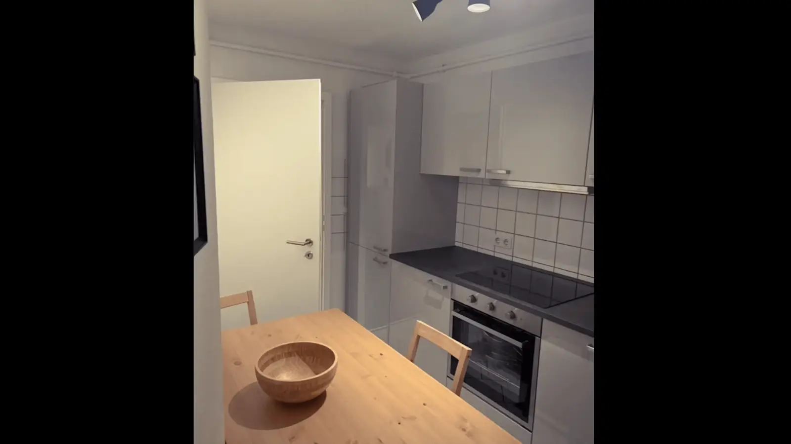 Room in a shared 3-bedroom apartment for rent in Frankfurt am Main, all bills included