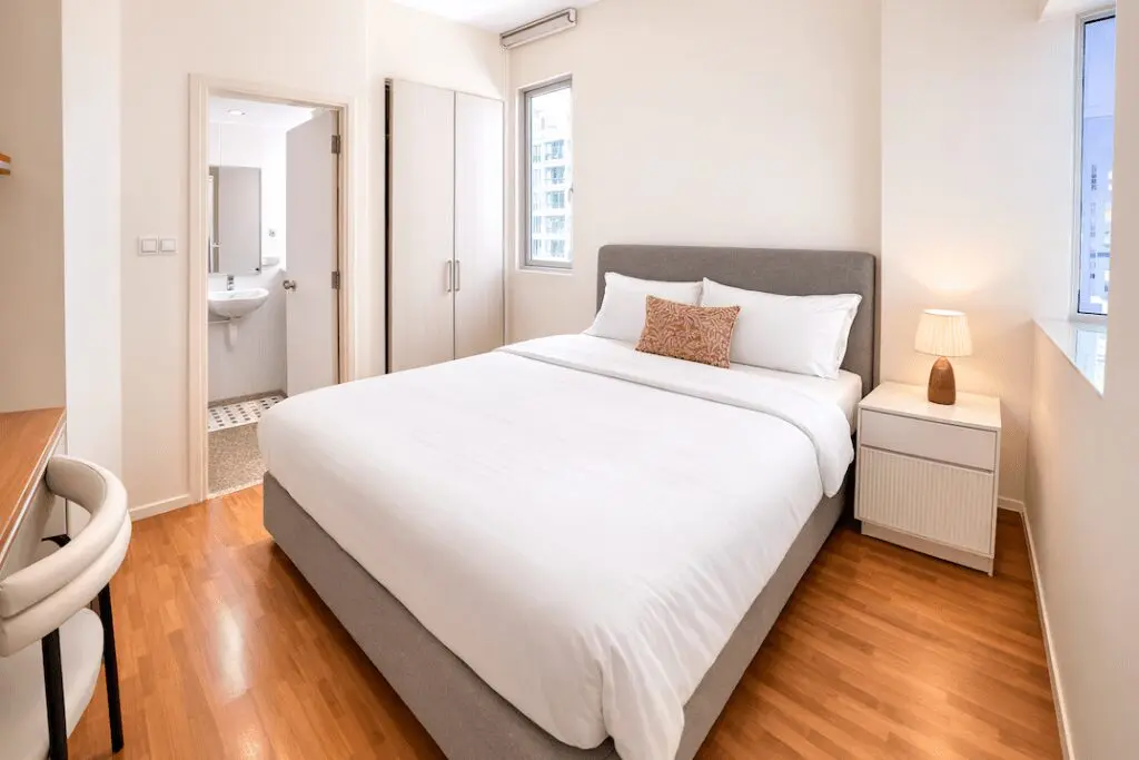 Master Suite - Kerrisdale - Airy Abode - Gallery - 1
