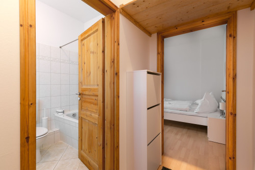 Compact Living by the Spree – ideal for studies, project stays, or a fresh start in Berlin