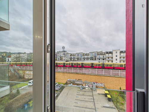 Unfurnished studio in Lichtenberg