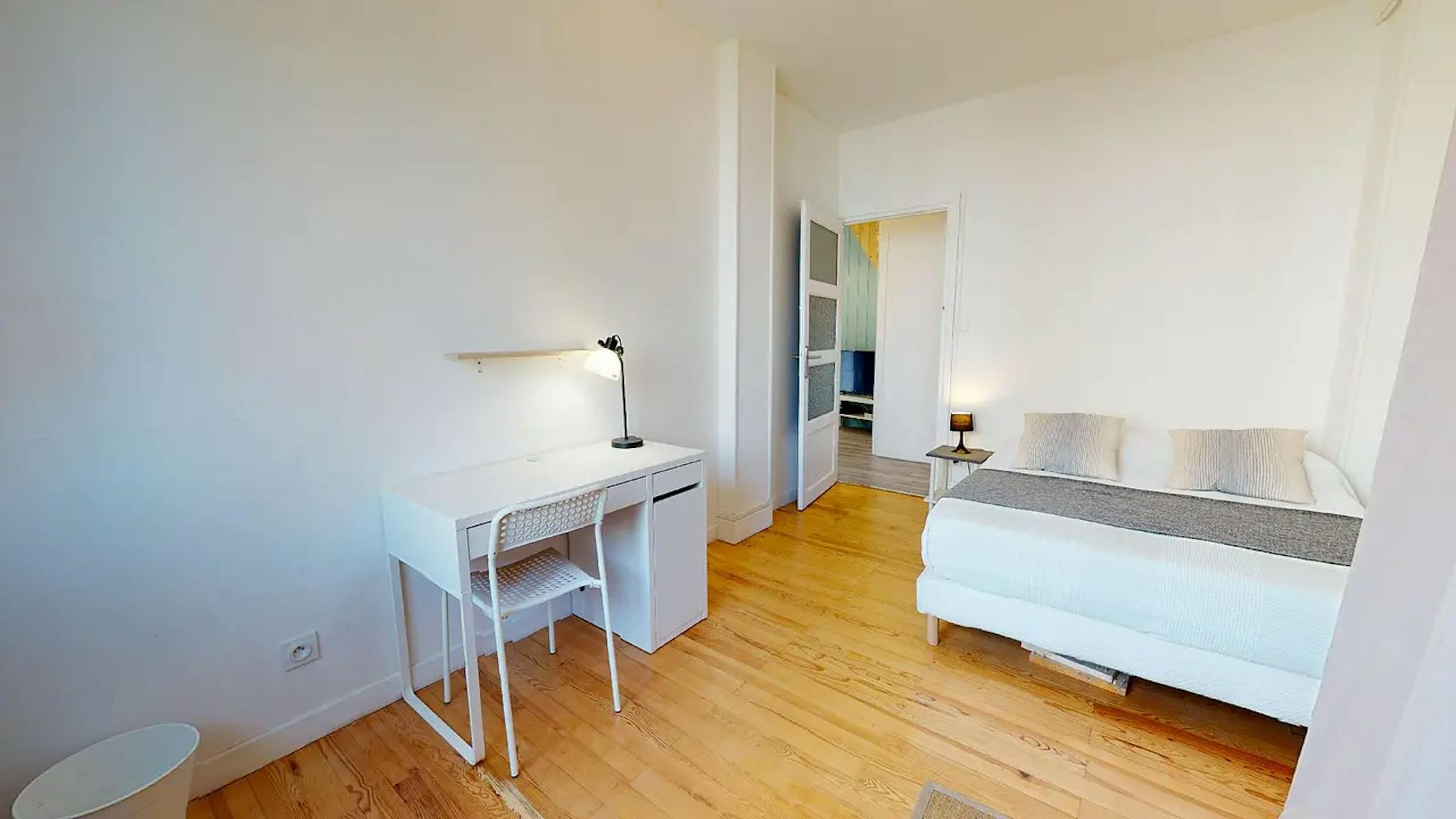  Private Room  -  Rue Mallifaud, Grenoble  - Gallery -  1