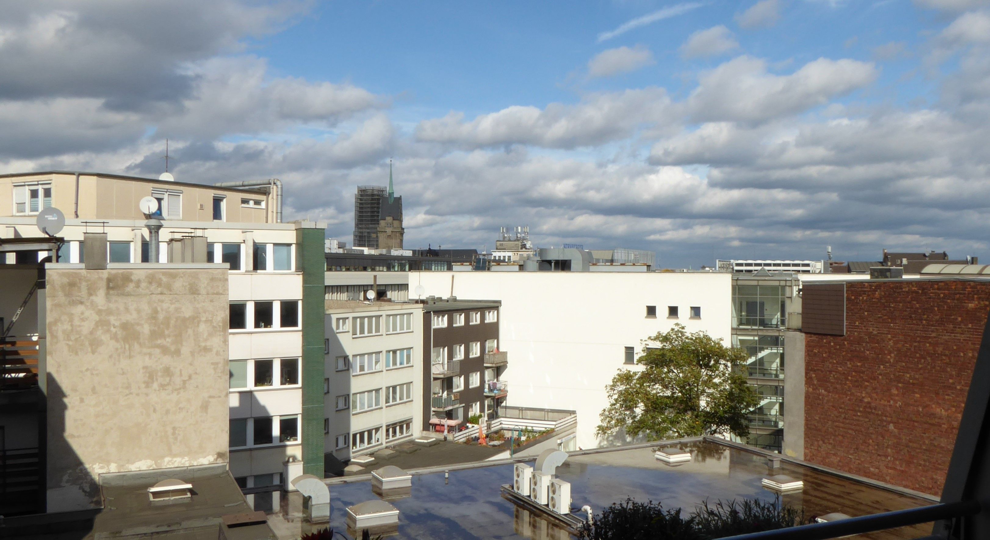 80 Sqm Cozy And Nice Apartment In Downtown Duisburg - 2