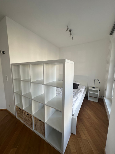 Bright Studio with Balcony & Canal View – Maybachufer Berlin