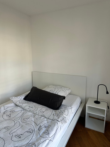 Bright Studio with Balcony & Canal View – Maybachufer Berlin