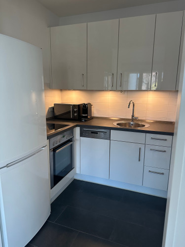 Bright Studio with Balcony & Canal View – Maybachufer Berlin