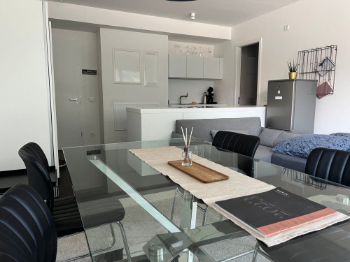 Exclusive 2-Room Designer Apartment in Wave Berlin – Fully Furnished, with Parking & Rooftop Access