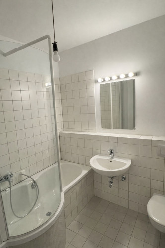 Helle 51 m² Wohnung in Toplage Berlin-Mitte – teilmöbliert, befristete Untervermietung