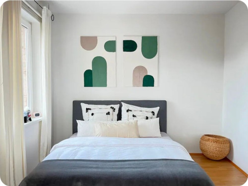 Modern Apartment | High Sealing | 5min to Castle