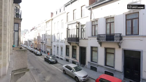 Modern studio apartment for rent in Ixelles