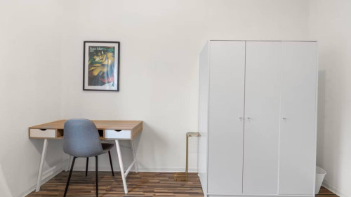 Bed for rent in a shared room, bed sheets included - Gallery - 10
