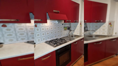 Room in a shared 5-bedroom apartment for rent in Tufello, females only