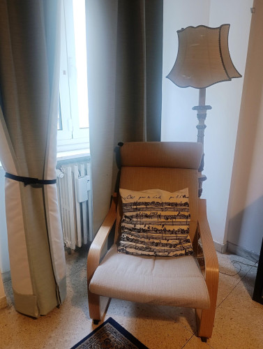 Single Bedroom in a Lovely Apartment near Gemelli