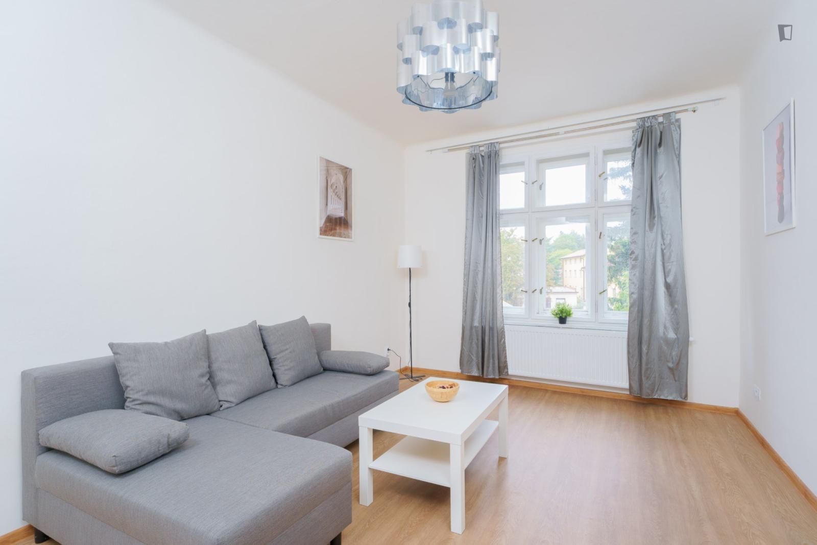 Beautiful 2-Bedroom Apartment In Krč - Beautiful 2-bedroom apartment in Krč - Gallery - 1