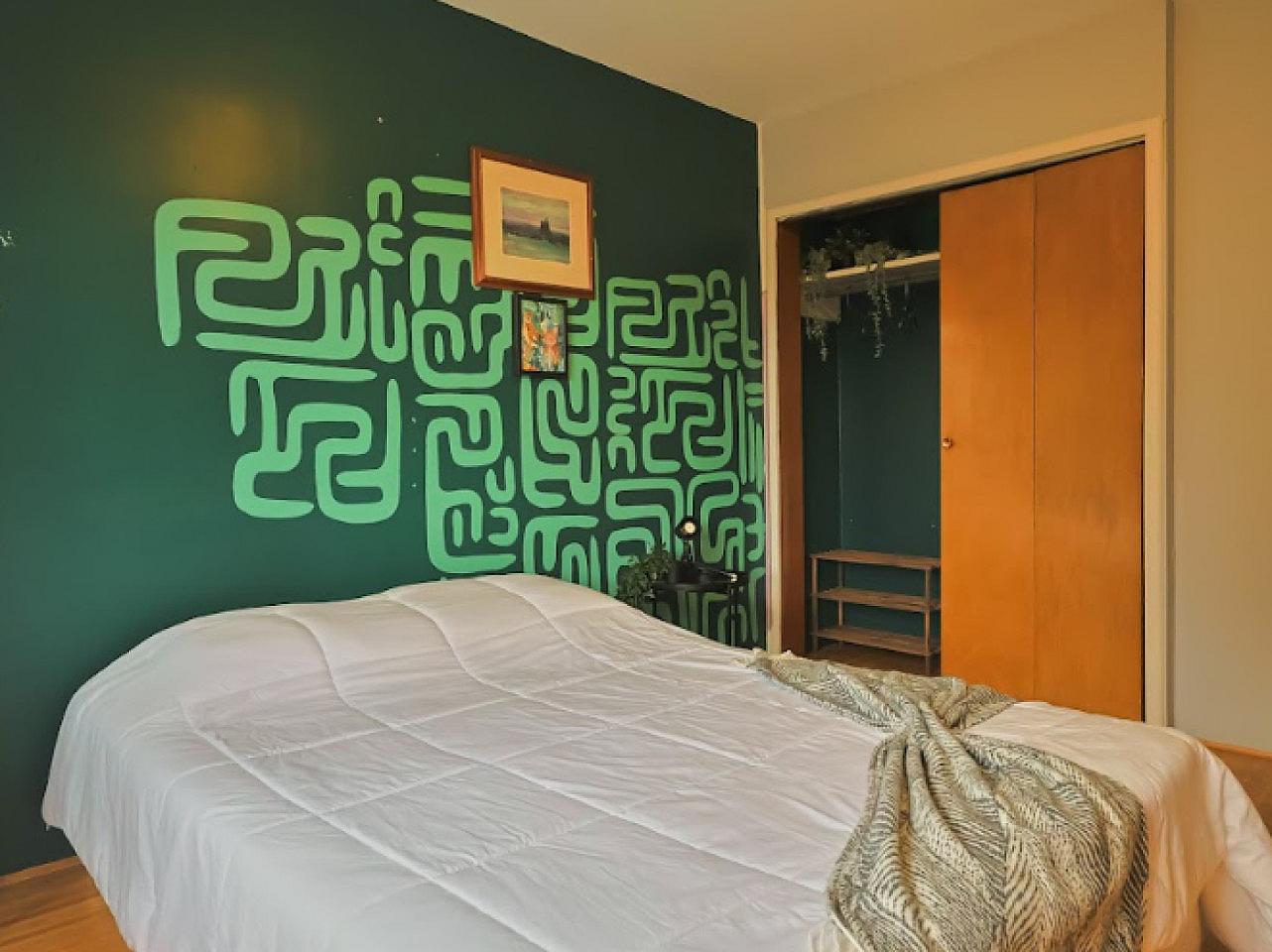 Private Room - Lovely Comfortable House w/ Terrace + Garden near Shannon Mews Park Home - Gallery - 2
