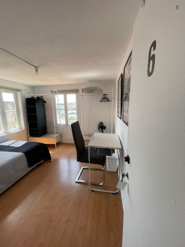 Inspiring Single Bedroom close to Coimbra Train Station