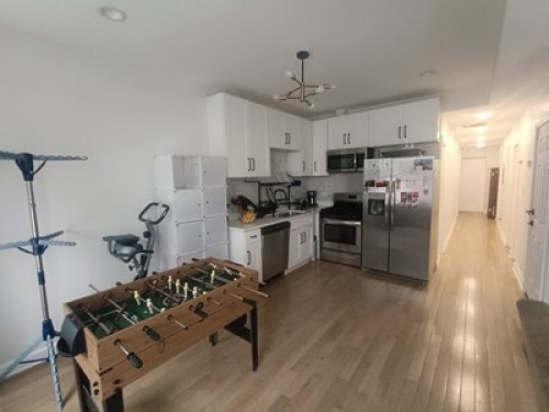 Large private room shared host home
