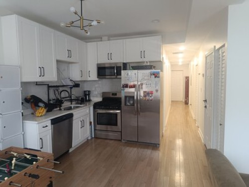 Large private room shared host home - Gallery - 11