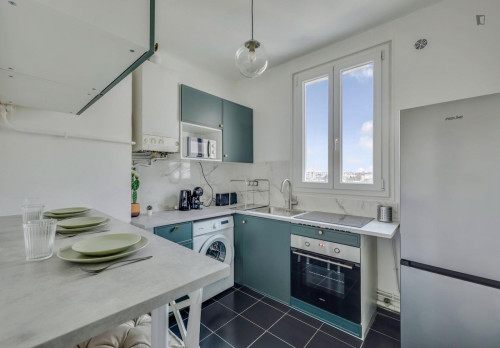 Chambre double, avec balcon, dans un appartement de 3 chambres