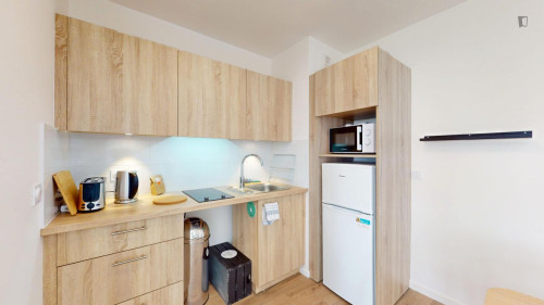 Comfy single bedroom in Asnières-sur-Seine