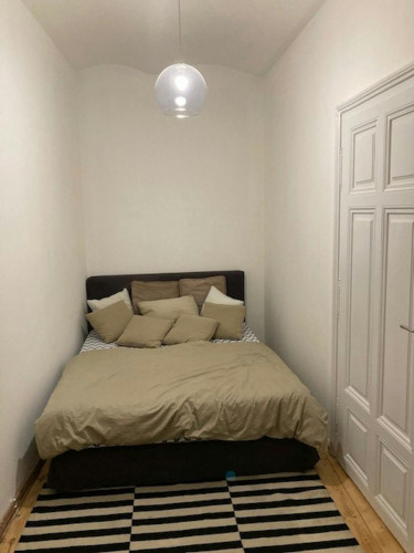 Neustiftgasse, Vienna