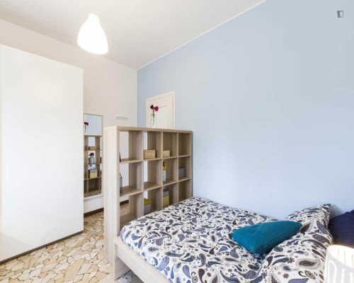 Comfy single bedroom with. a balcony, in the Porta Romana area