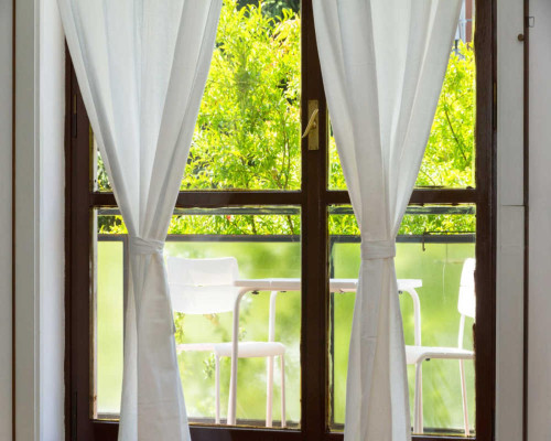 Beautiful double bedroom in Portello