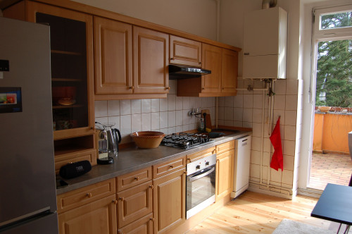 Modern furnished apartment in the old manor house of Berlin-Hermsdorf with a beautiful spacious balcony