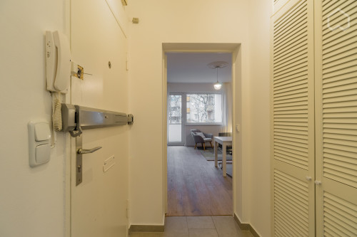 Cozy quiet 2 room apartment with balcony in Wedding, Berlin